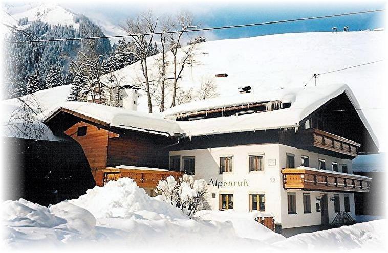 Gastehaus Alpenruh Apartment Holzgau Exterior foto